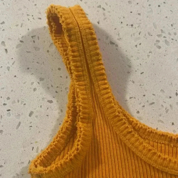 Urban Outfitters Crop Top - Picture 4 of 4